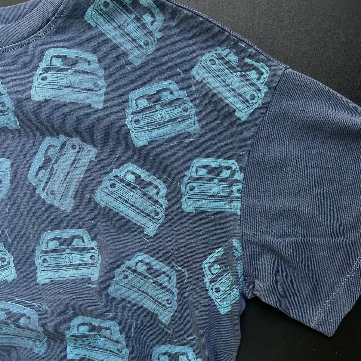 BMW 2002 - never too many t-shirt