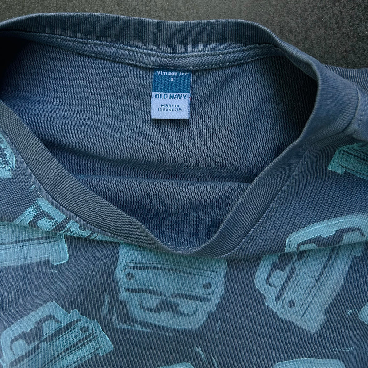 BMW 2002 - never too many t-shirt