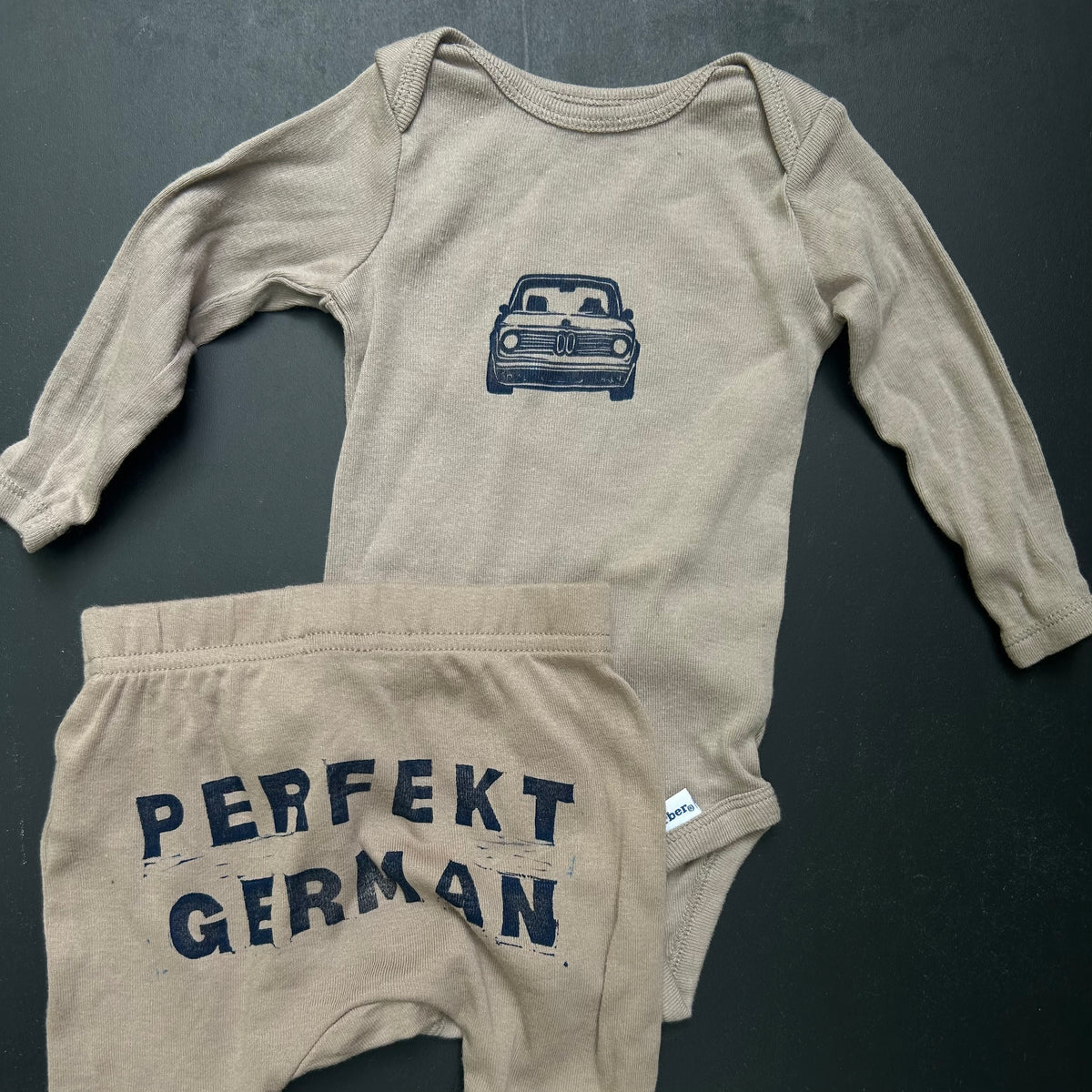 Newborn onesie and pant set PERFEKT GERMAN